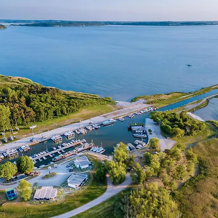 Waterfront Διαμέρισμα *